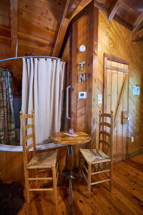 Gatlinburg Area Hottub Cabin - Ladyslipper Sevierville Ngoại thất bức ảnh